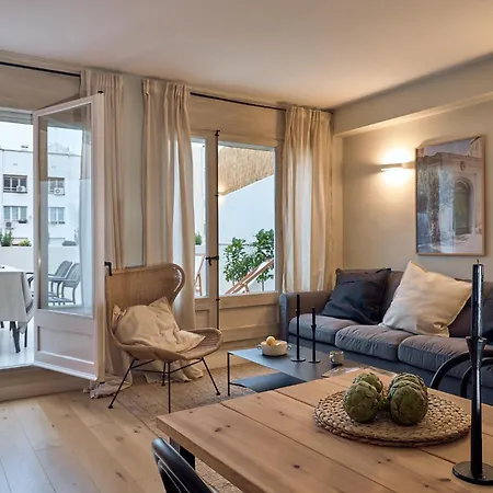 Cassis - Two Bedroom In Apartamento *