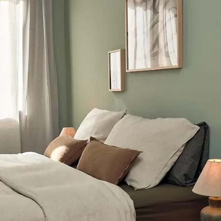 Cassis - Two Bedroom In Apartamento Barcelona