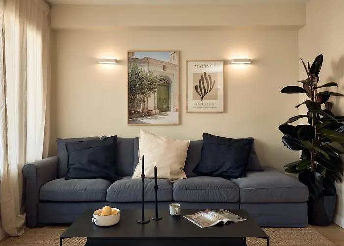 Cassis - Two Bedroom In