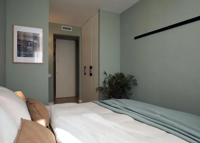 Cassis - Two Bedroom In Barcelona