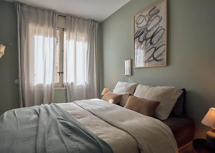 Lägenhet Cassis - Two Bedroom In Barcelona